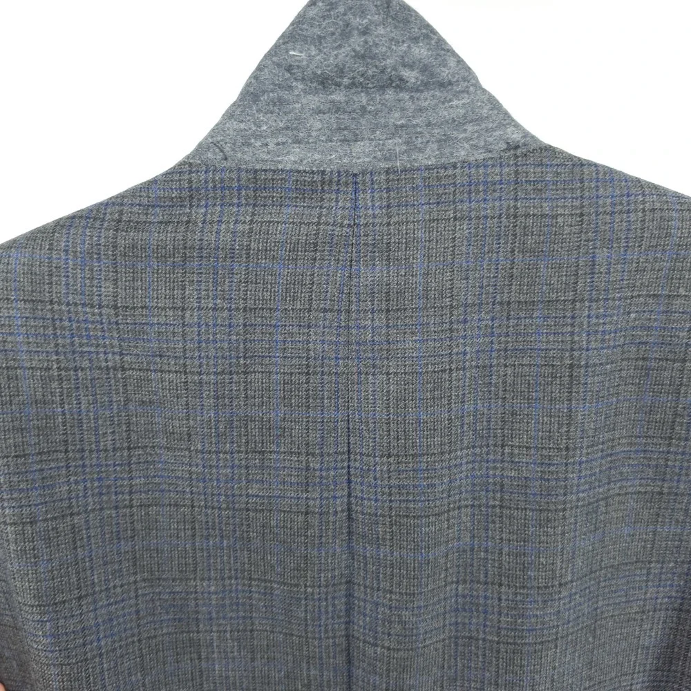 Brooks Brothers please note